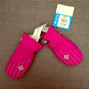 NWT Baby Columbia pink mittens